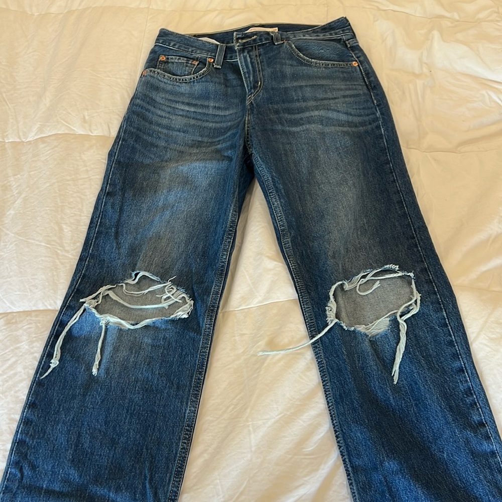 Levi’s distressed jeans